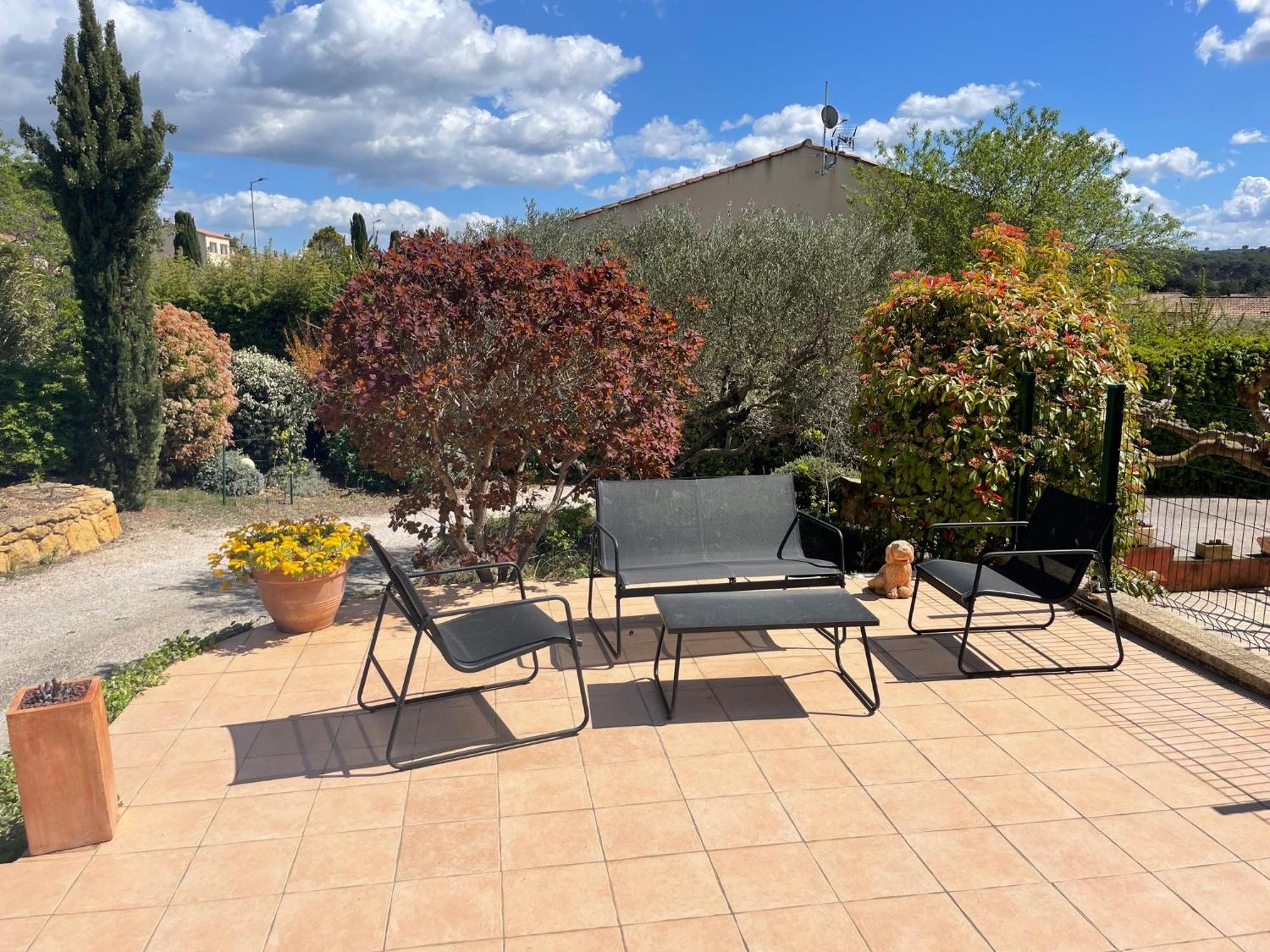 Studio Charmant Avec Terrasse Lançon-Provence المظهر الخارجي الصورة